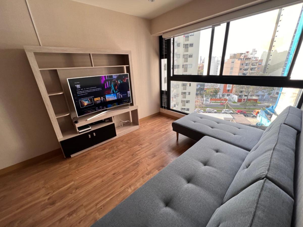 Social Tree 907 Apartment